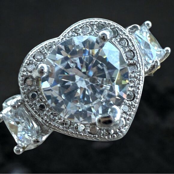 Heart Halo CZ Statement Ring Silver Tone Size 6.5 – Sparkling Bold Look - Picture 17 of 17